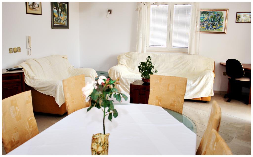 Apartments Ruza Primošten Chambre photo
