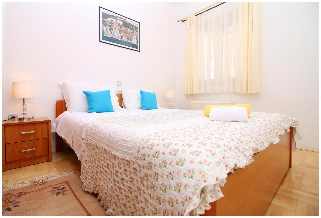 Apartments Ruza Primošten Extérieur photo